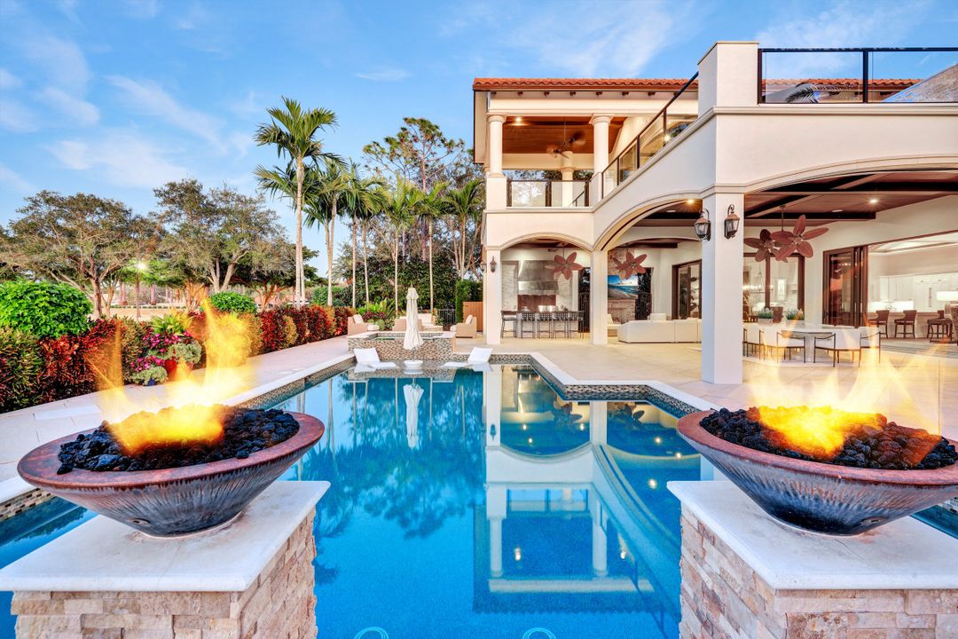 16725 Prato Way, Naples, FL 34110