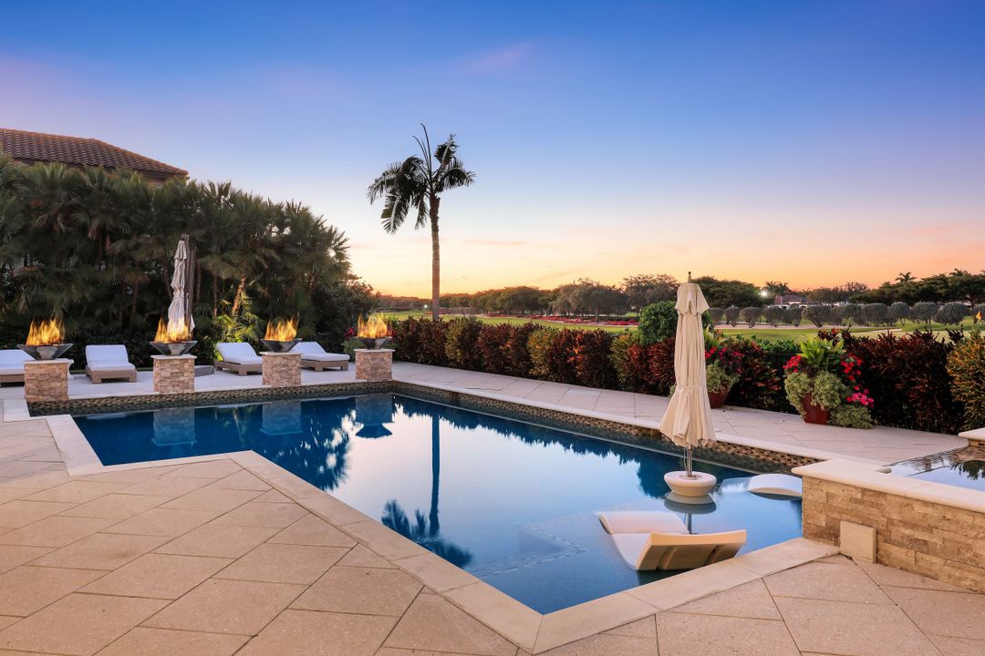 16725 Prato Way, Naples, FL 34110