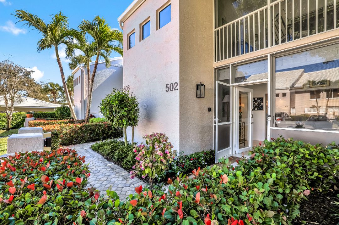 5801 Glencove Dr #502, Naples, FL 34108