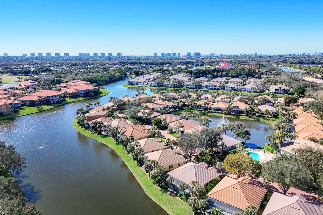 2328 Island Cove Cir, Naples, FL 34109