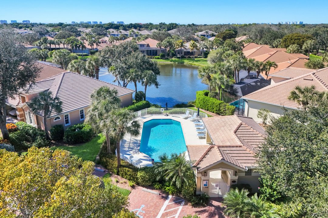 2328 Island Cove Cir, Naples, FL 34109