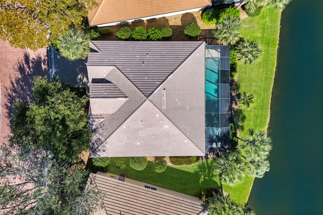 2328 Island Cove Cir, Naples, FL 34109