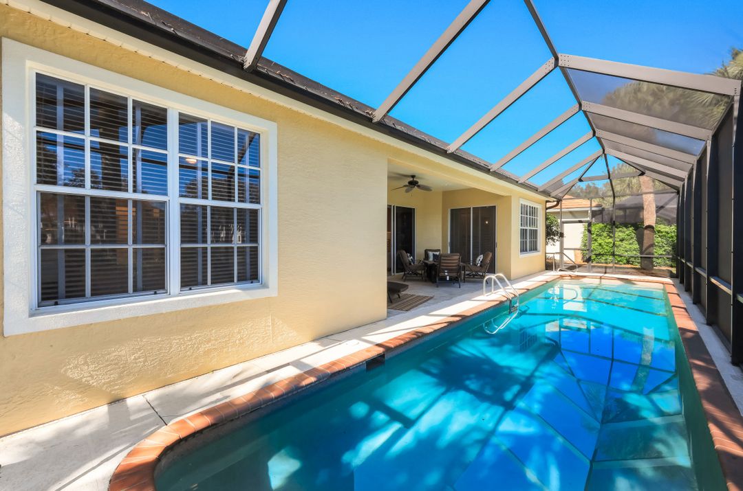 2328 Island Cove Cir, Naples, FL 34109