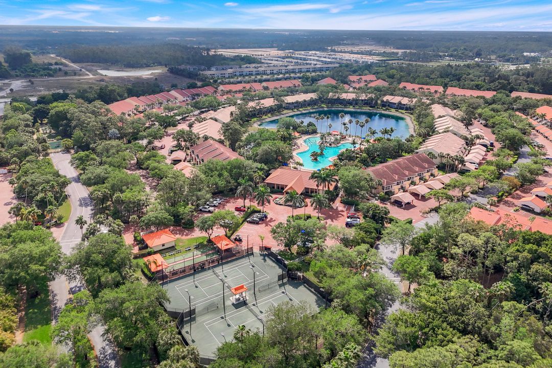 2355 Hidden Lake Dr #3, Naples, FL 34112