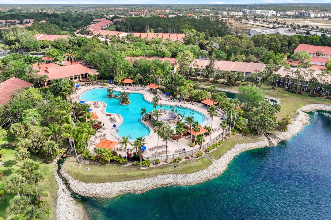 2355 Hidden Lake Dr #3, Naples, FL 34112