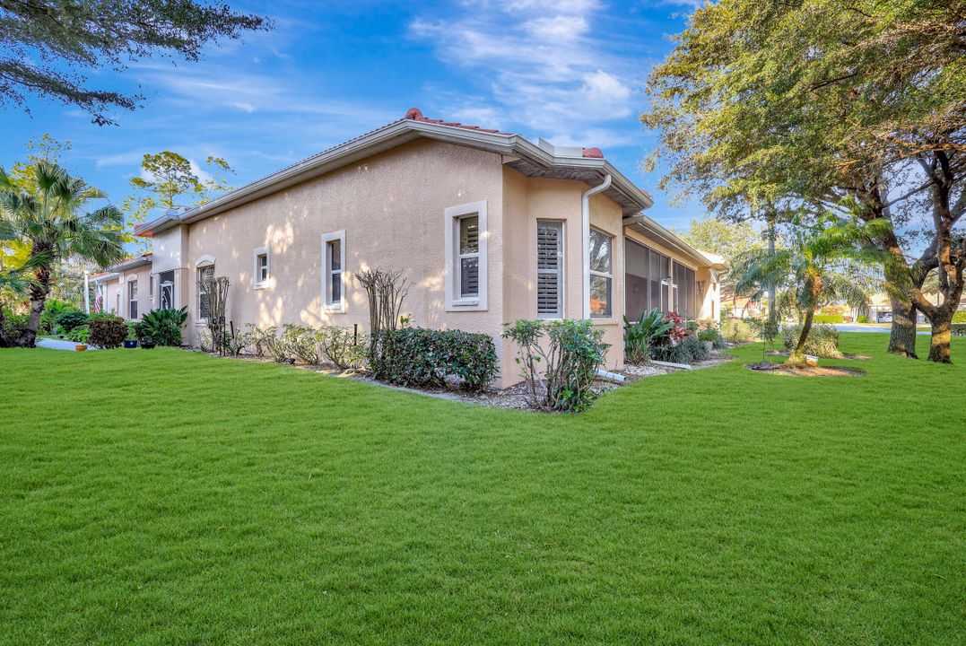 7850 Sanctuary Cir #99-2, Naples, FL 34104