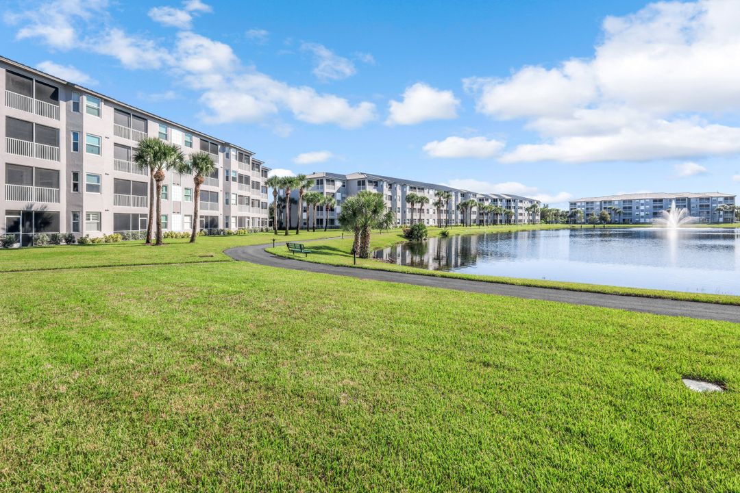 16655 Lake Cir Dr  #845, Fort Myers, FL 33908