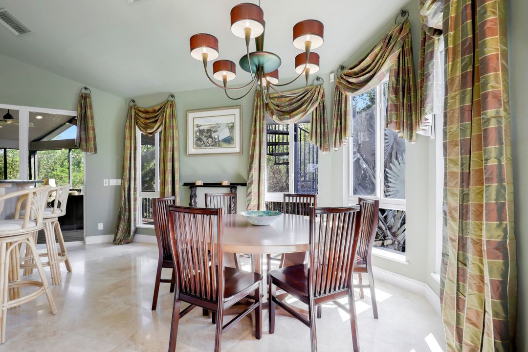 4353 Gulf Pines Dr, Sanibel, FL 33957