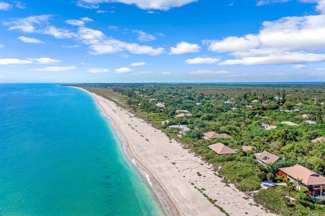 4353 Gulf Pines Dr, Sanibel, FL 33957