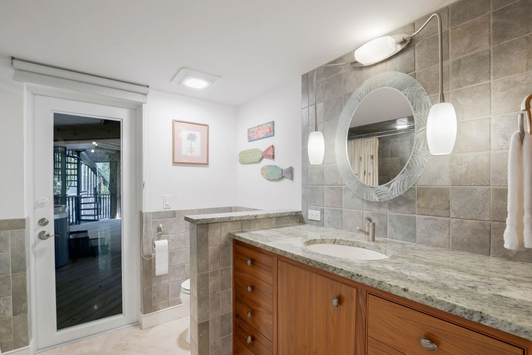 4353 Gulf Pines Dr, Sanibel, FL 33957