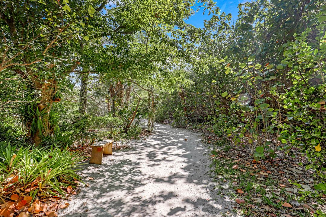 4353 Gulf Pines Dr, Sanibel, FL 33957