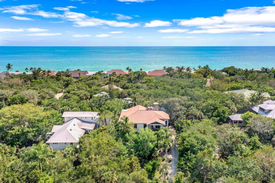 4353 Gulf Pines Dr, Sanibel, FL 33957