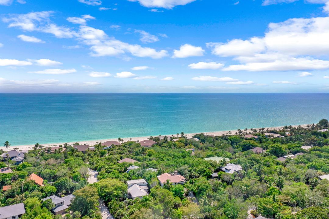 4353 Gulf Pines Dr, Sanibel, FL 33957