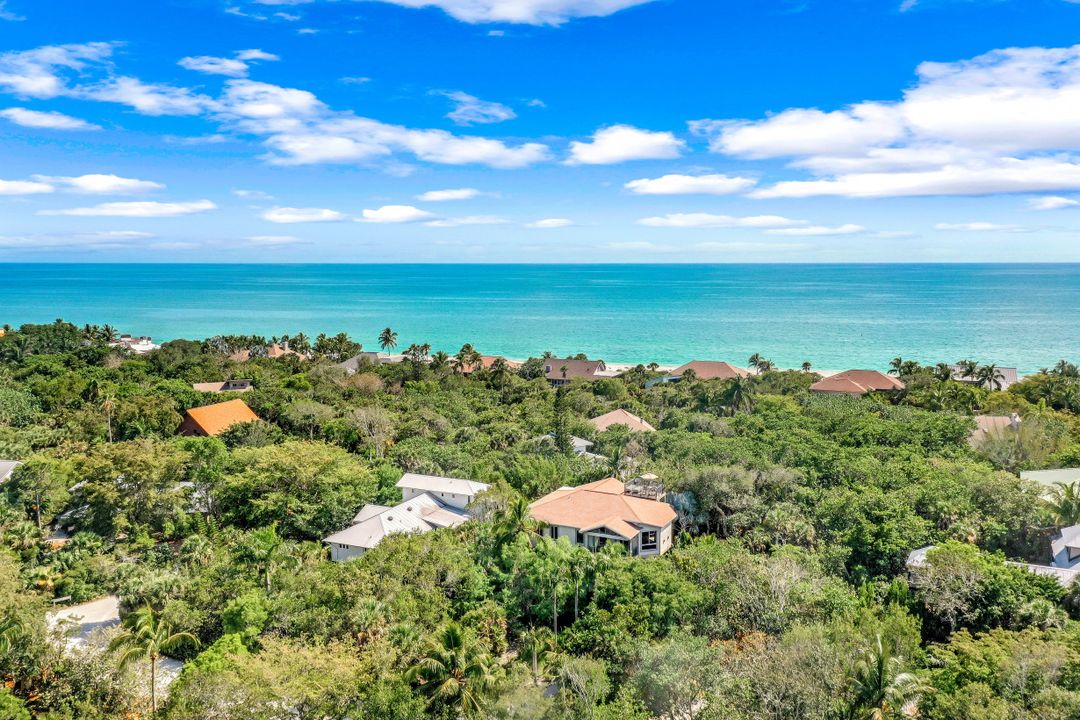 4353 Gulf Pines Dr, Sanibel, FL 33957