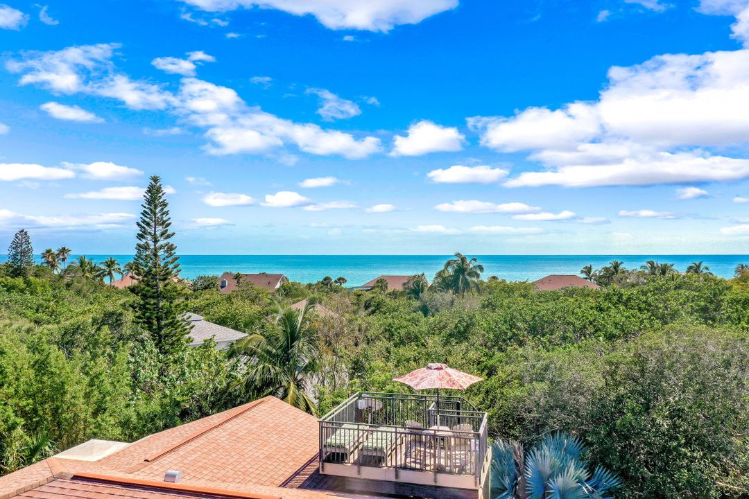 4353 Gulf Pines Dr, Sanibel, FL 33957