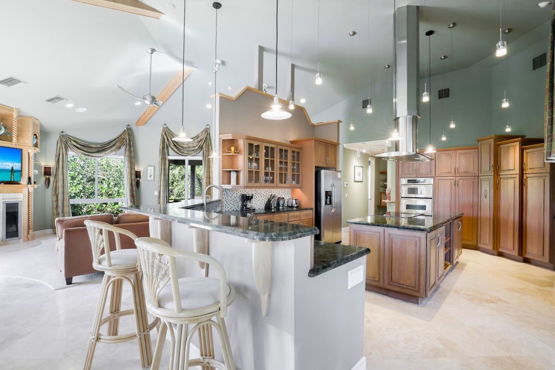 4353 Gulf Pines Dr, Sanibel, FL 33957