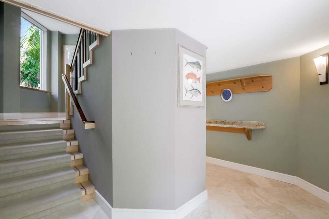 4353 Gulf Pines Dr, Sanibel, FL 33957