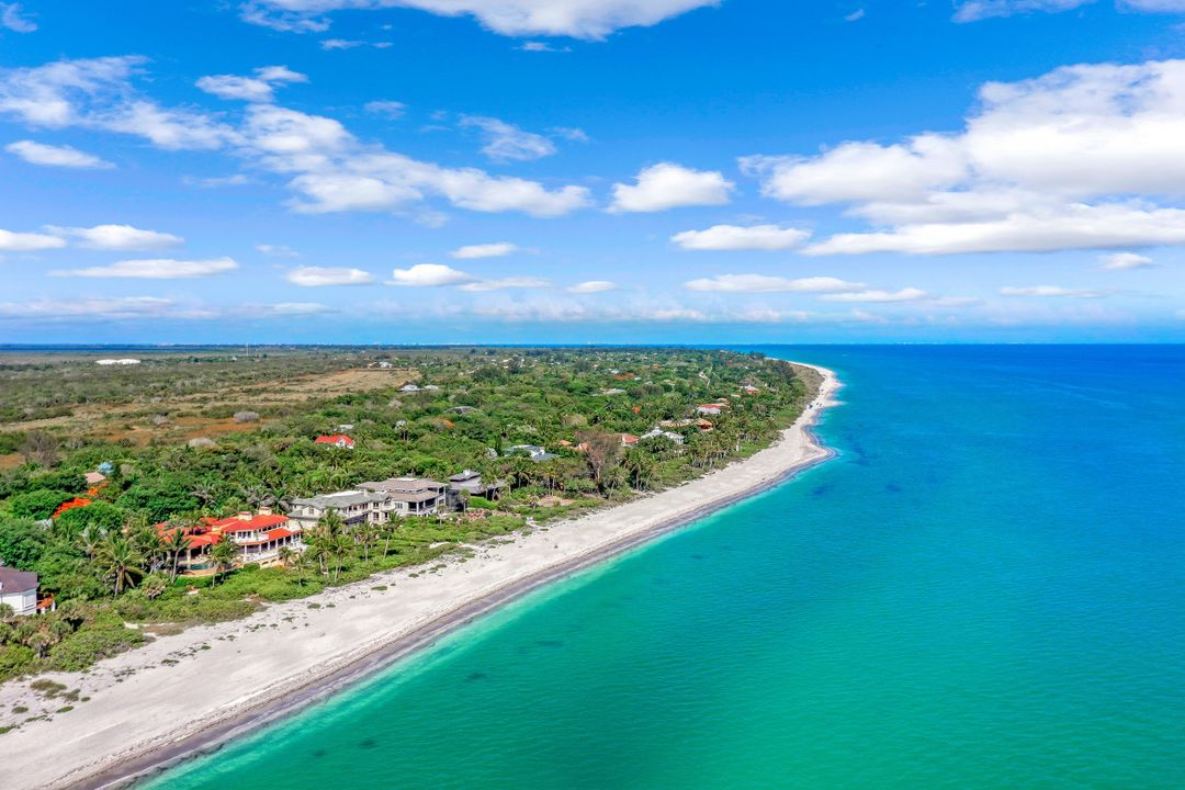 4353 Gulf Pines Dr, Sanibel, FL 33957