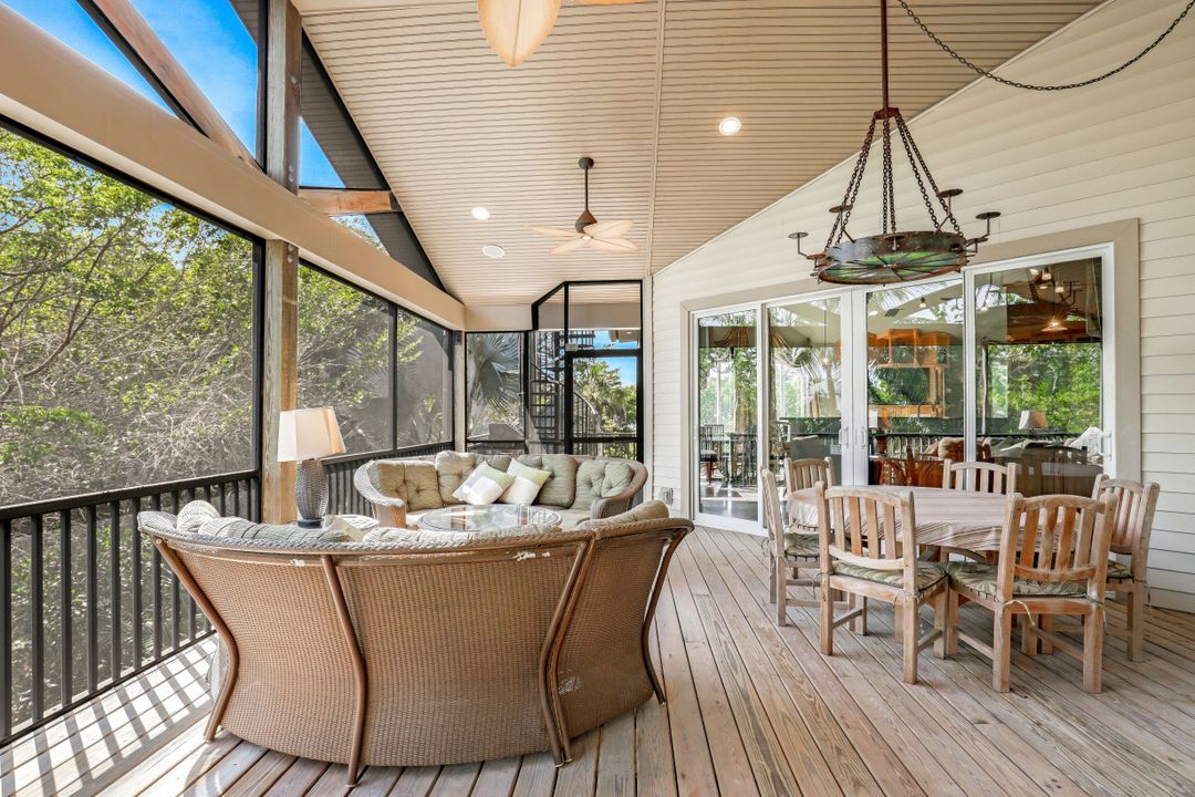 4353 Gulf Pines Dr, Sanibel, FL 33957