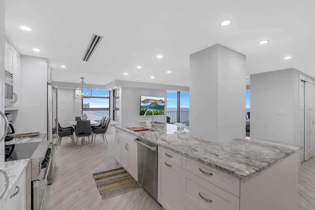 300 S Collier Blvd #1706, Marco Island, FL 34145