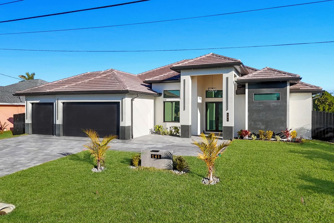 141 SE 21st St, Cape Coral, FL 33990