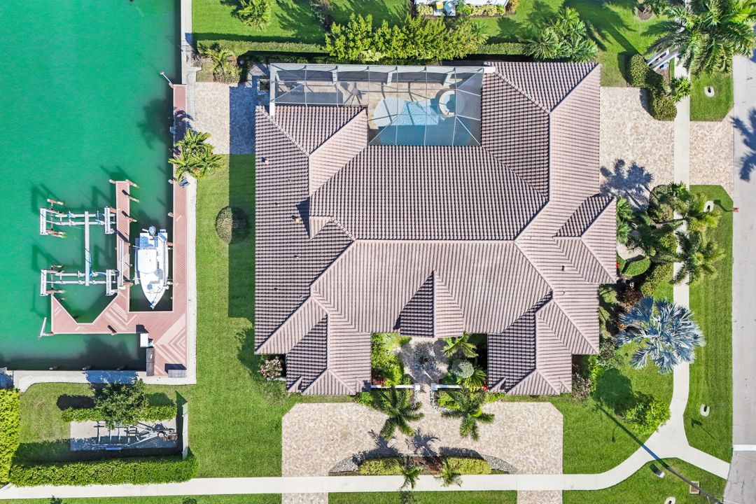 1400 Forrest Ct, Marco Island, FL 34145