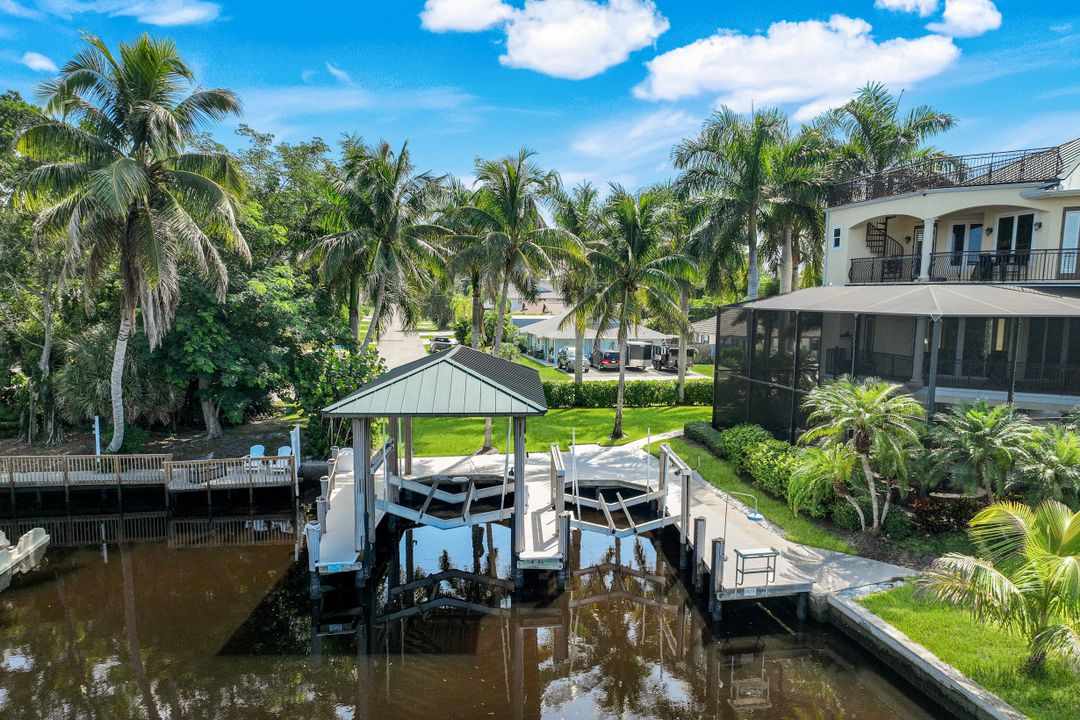 4806 Regal Dr, Bonita Springs, FL 34134