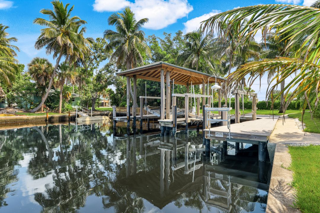 4806 Regal Dr, Bonita Springs, FL 34134