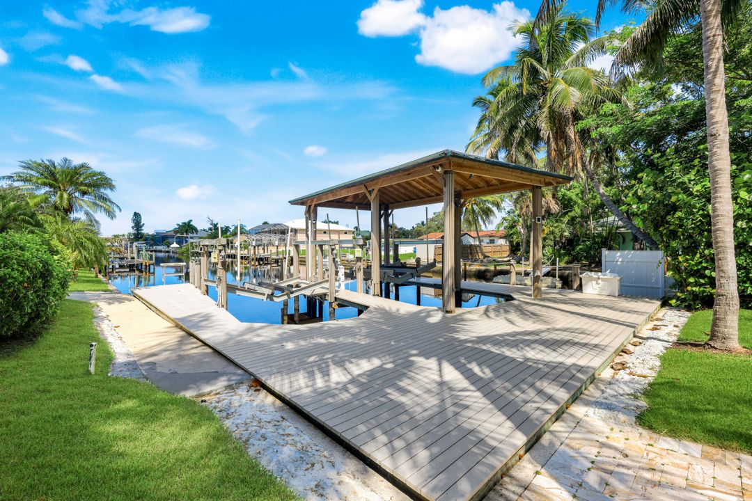 4806 Regal Dr, Bonita Springs, FL 34134