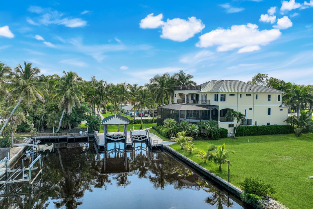 4806 Regal Dr, Bonita Springs, FL 34134