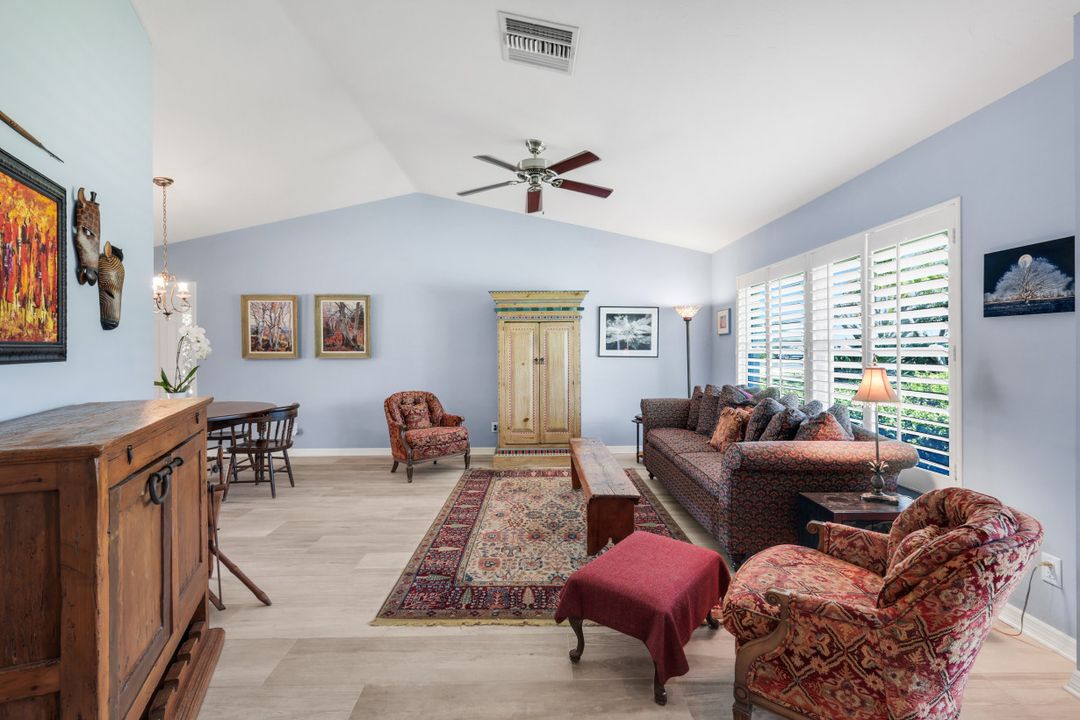 9632 Campbell Cir, Naples, FL 34109