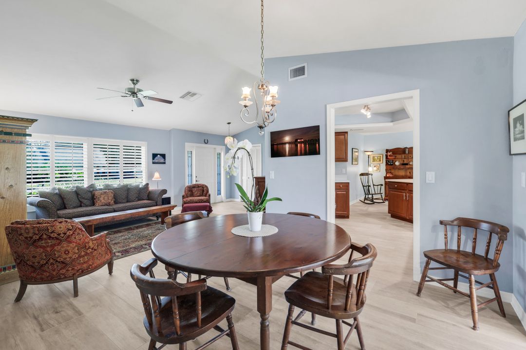 9632 Campbell Cir, Naples, FL 34109