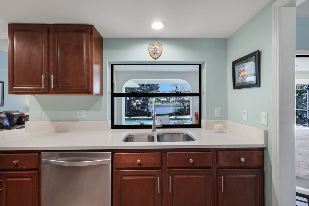 9632 Campbell Cir, Naples, FL 34109