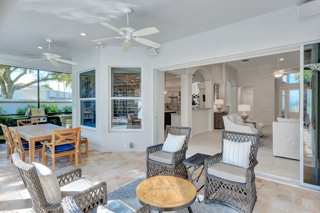 9134 Troon Lakes Dr, Naples, FL 34109