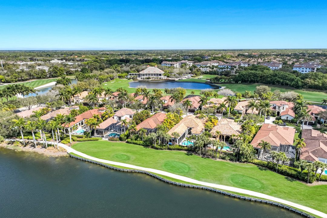 1561 Marsh Wren Ln, Naples, FL 34105