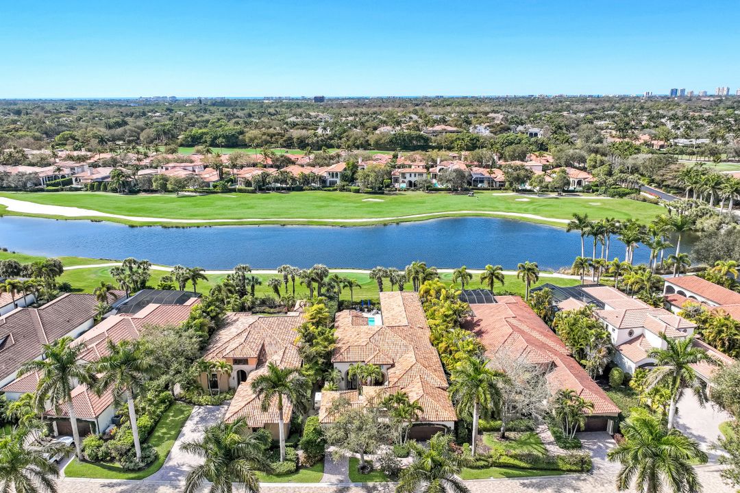 1561 Marsh Wren Ln, Naples, FL 34105