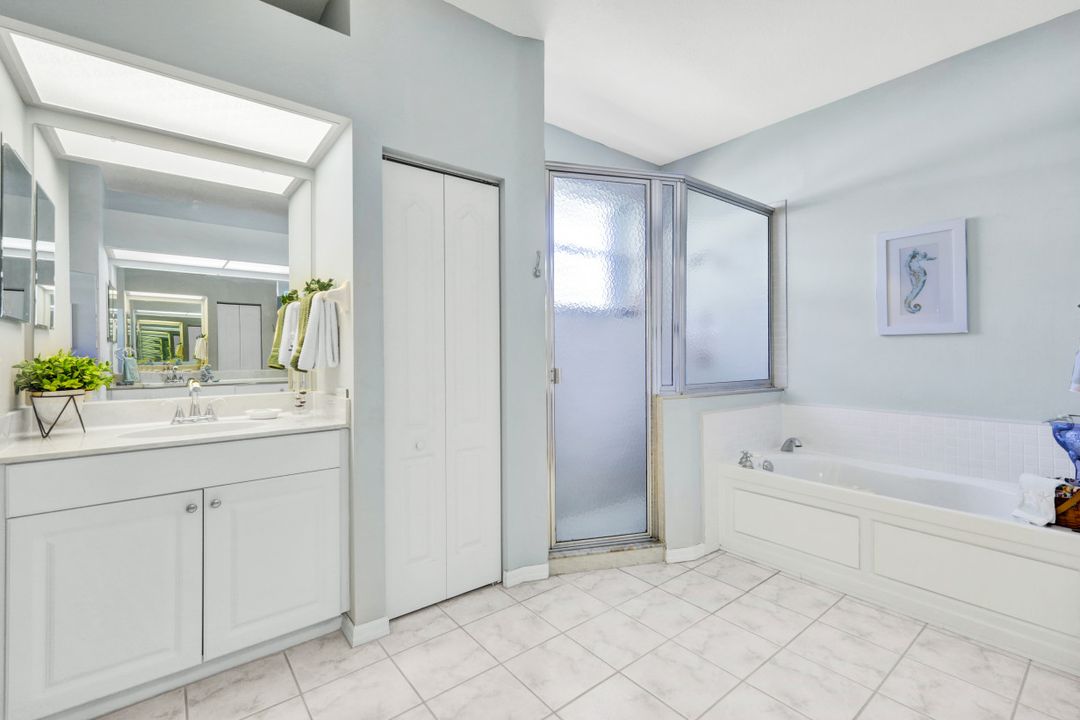 3908 SW 22nd Pl, Cape Coral, FL 33914