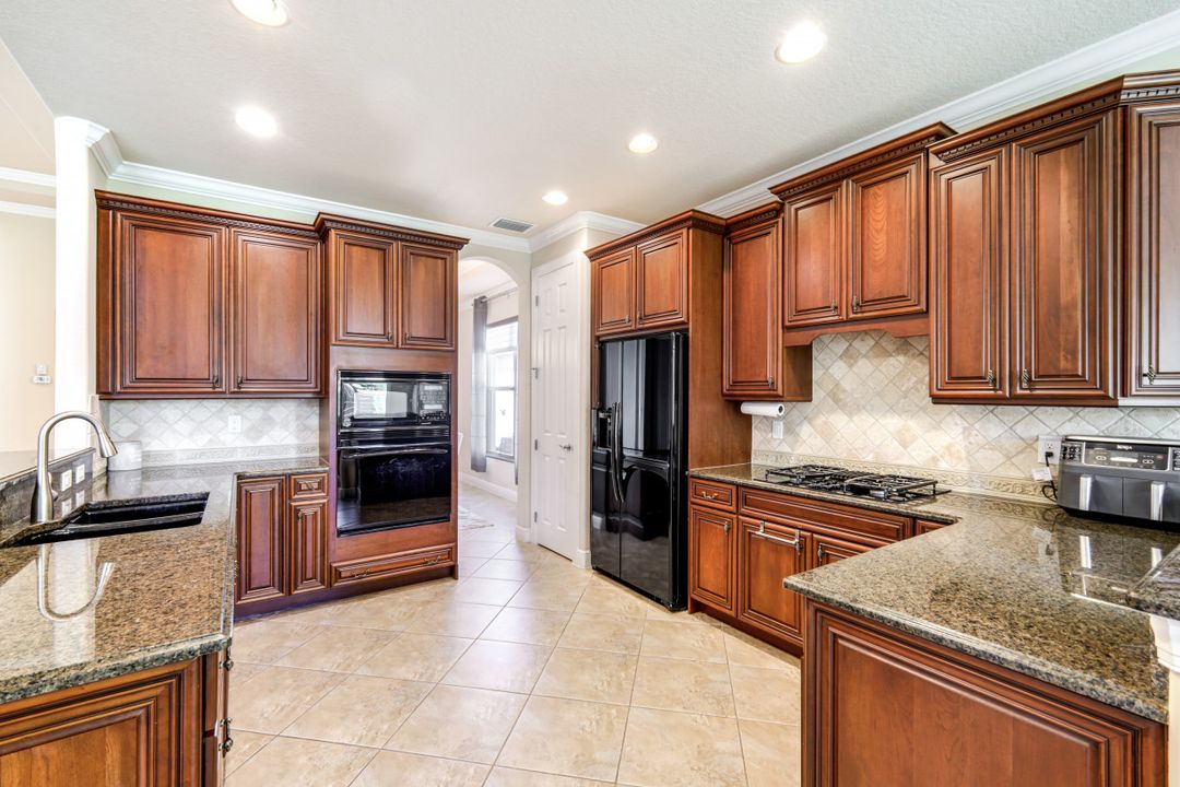 19513 Caladesi Dr, Fort Myers, FL 33967