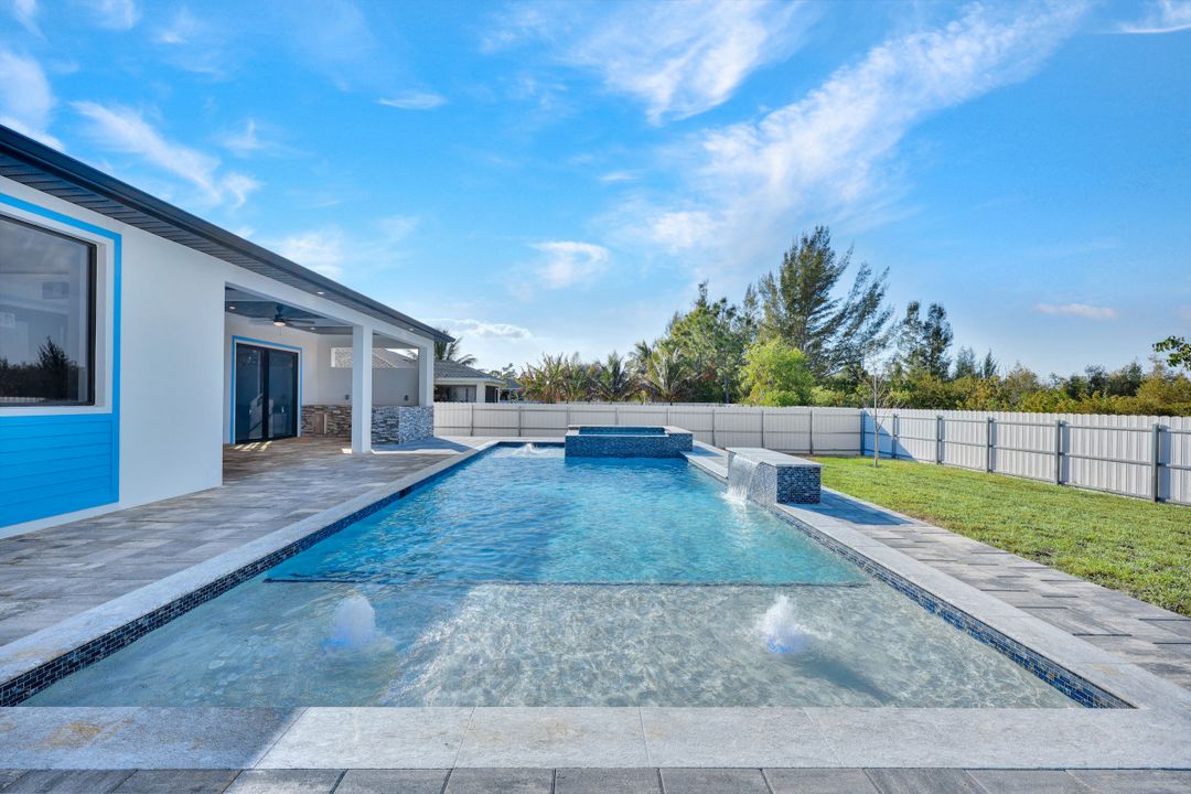 2917 NW 27th St, Cape Coral, FL 33993