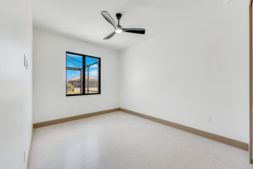1925 NW 34th Pl, Cape Coral, FL 33993