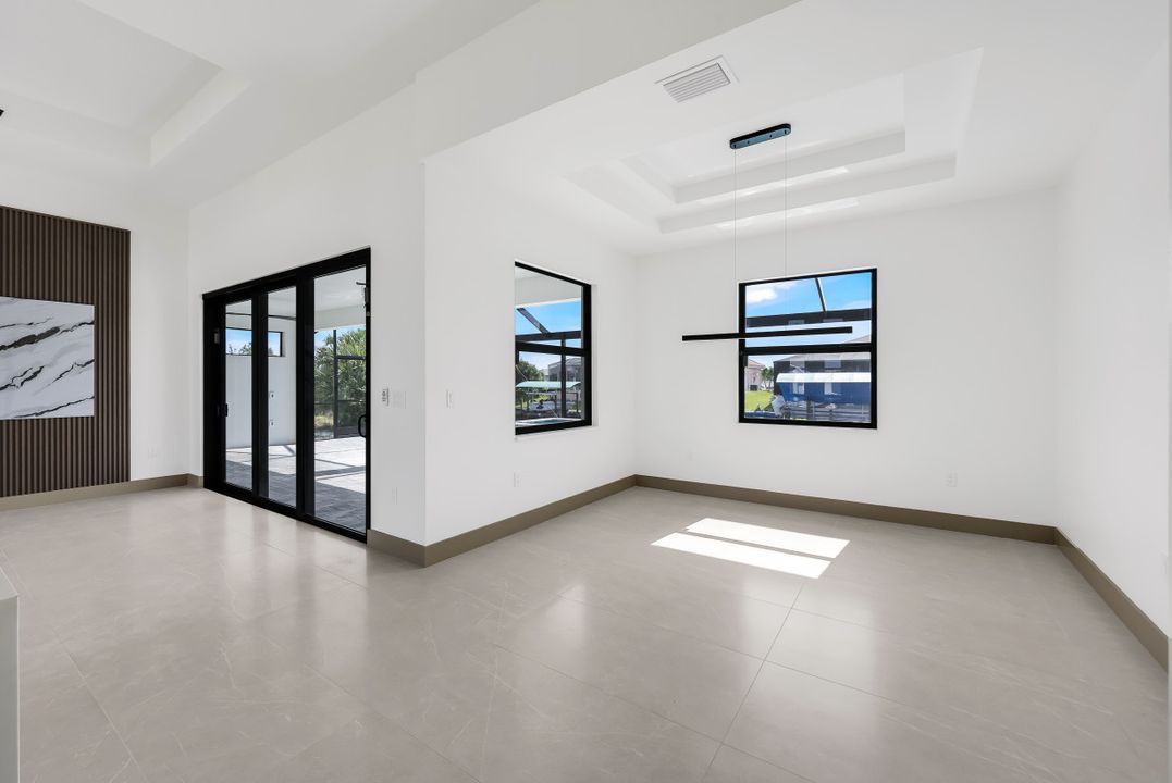1925 NW 34th Pl, Cape Coral, FL 33993