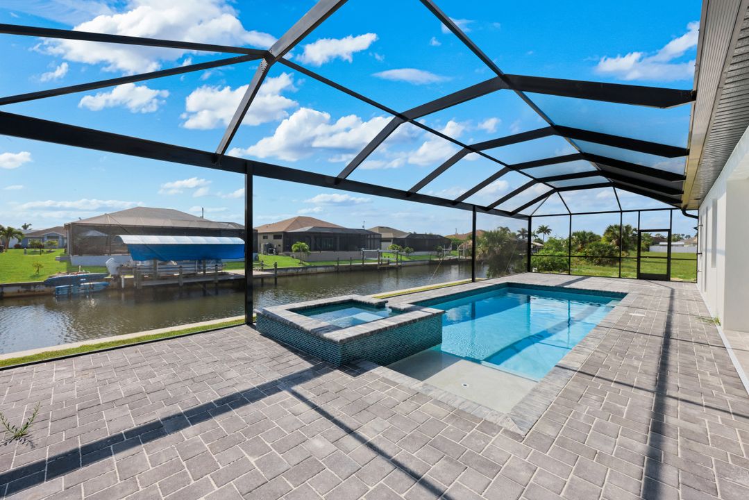 1925 NW 34th Pl, Cape Coral, FL 33993
