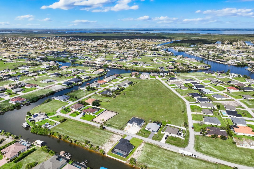 1925 NW 34th Pl, Cape Coral, FL 33993