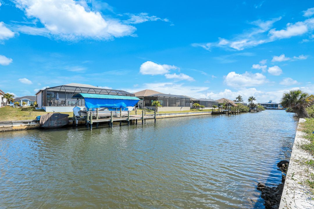 1925 NW 34th Pl, Cape Coral, FL 33993
