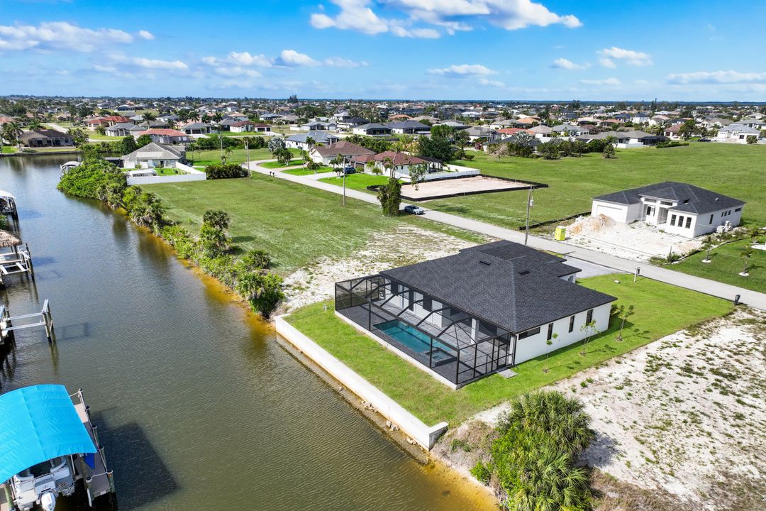 1925 NW 34th Pl, Cape Coral, FL 33993