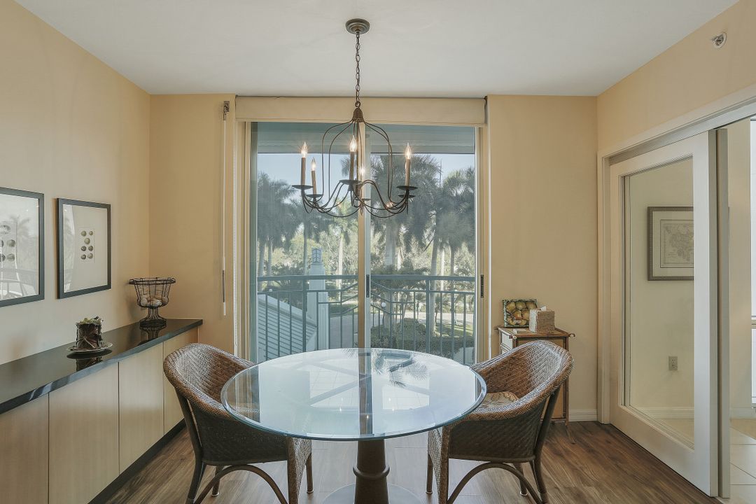 7515 Pelican Bay Blvd #3b, Naples, FL 34108