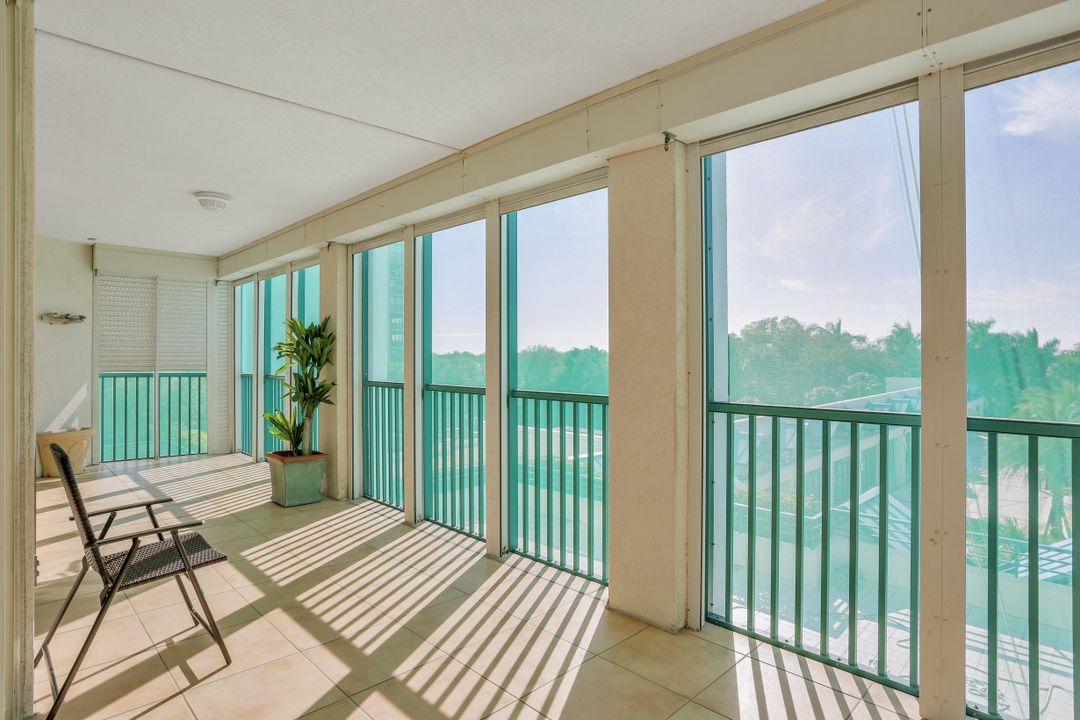7515 Pelican Bay Blvd #3b, Naples, FL 34108