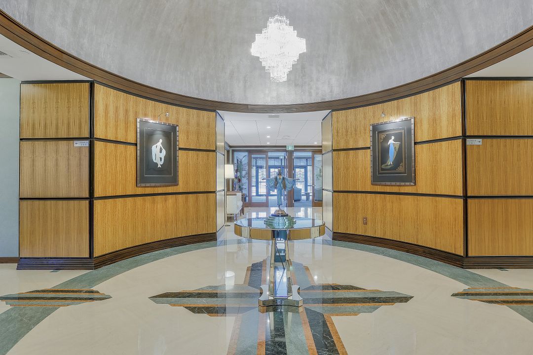 7515 Pelican Bay Blvd #3b, Naples, FL 34108