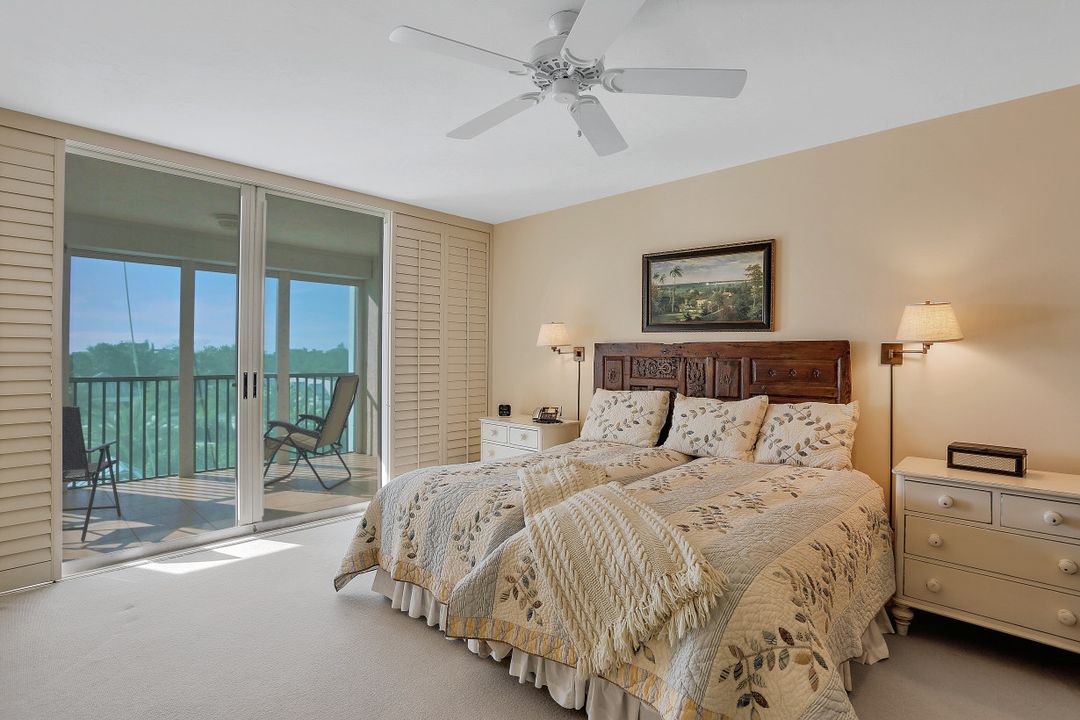 7515 Pelican Bay Blvd #3b, Naples, FL 34108