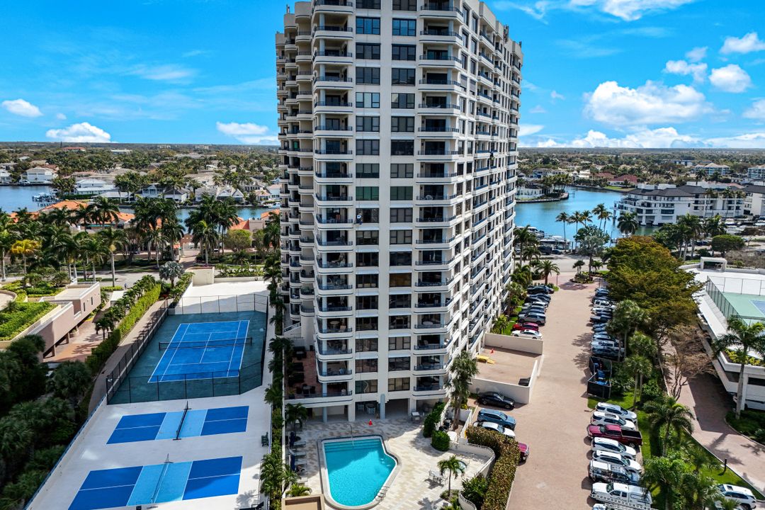 4451 Gulf Shore Blvd N #501, Naples, FL 34103